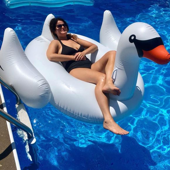 Meet your Posher, Angela - Picture 1 of 1